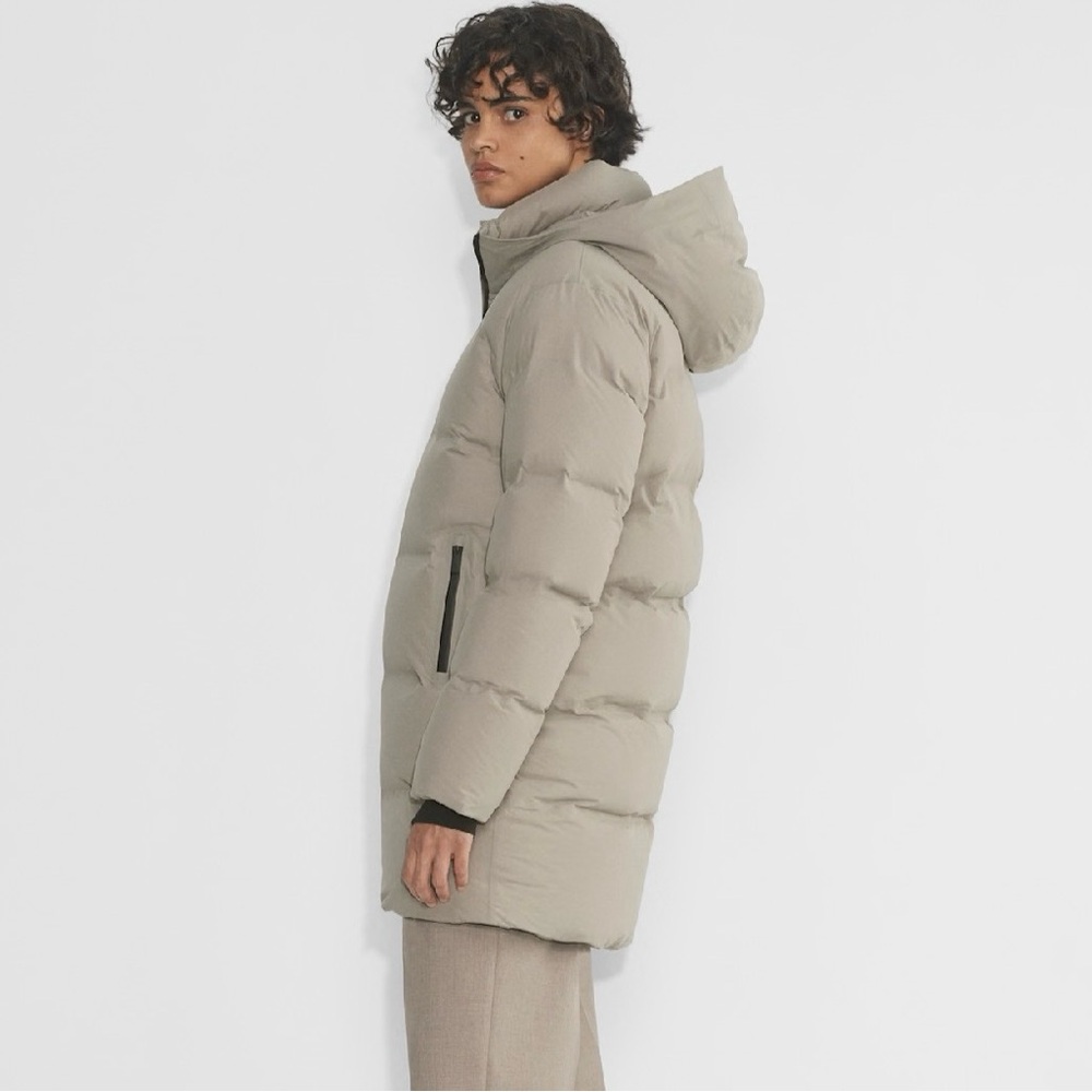 Aritzia Super Puff2O - Picture 2 of 11